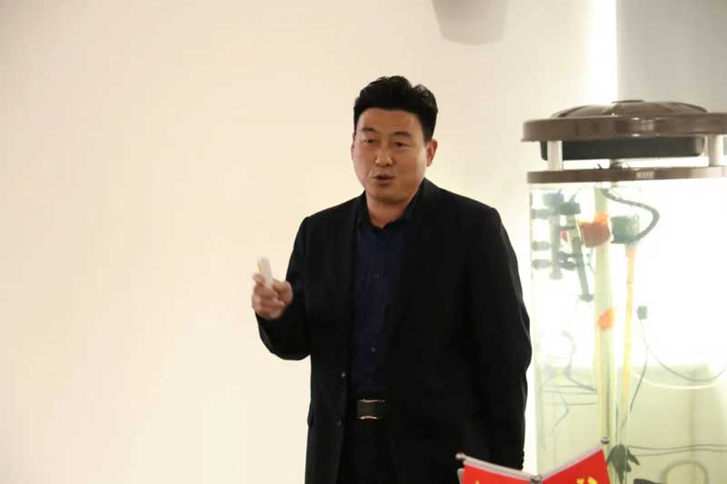 王经理主讲.jpg 王经理主讲.jpg